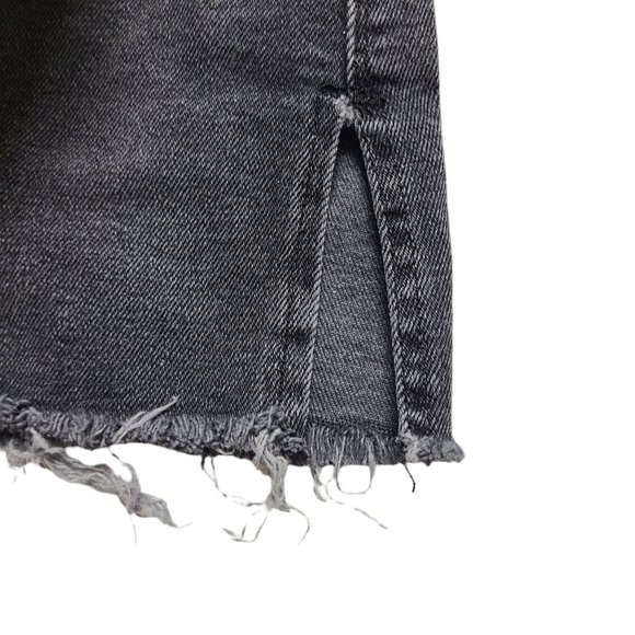 BDG Denim Tom Girl Mid Rise Frayed Hem Distressed Jean Shorts Size 28 - Picture 13 of 13